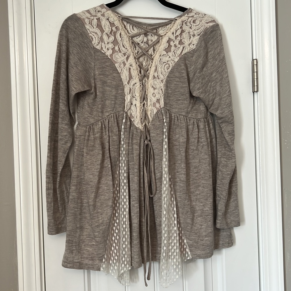Small Altard State Lace Up Back Top - Picture 3 of 5